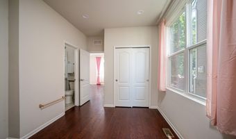 2825 Dillon Dr, Ann Arbor, MI 48105