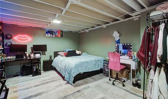 270 Woodward Ave, East Providence, RI 02914