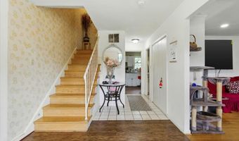 4108 WYNNWOOD Dr, Annandale, VA 22003