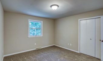 5 CROSSLEY Dr, Dover, DE 19901