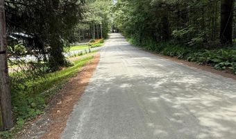 137 Sherwood Dr, Becket, MA 01223