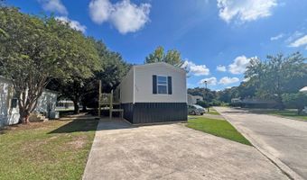 5885 Lavey Ln 131, Baker, LA 70714