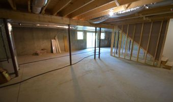 40 Tirrell Hill Rd, Bedford, NH 03110