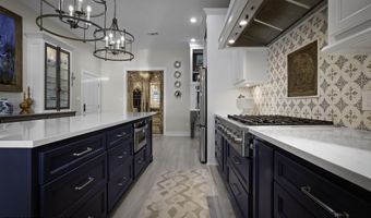 927 N Shore Dr, Biloxi, MS 39532
