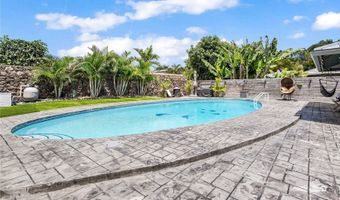 977 Makaiwa St, Honolulu, HI 96816