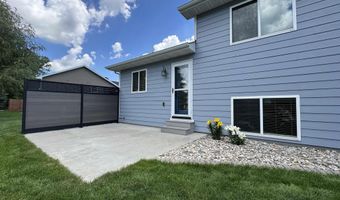 1130 Indian Hills Rd, Brookings, SD 57006