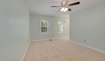 5940 BERKSHIRE Ct, Alexandria, VA 22303