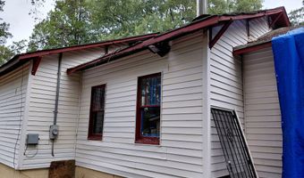 1322 Triple Hl, Macon, GA 31206