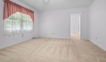 53 Woodlake Cir, Altavista, VA 24517