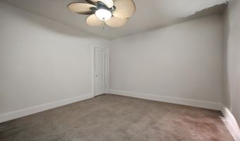 25 Manhattan Ave, Bridgeport, CT 06606