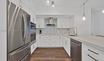 19601 E Country Club Dr 7108, Aventura, FL 33180