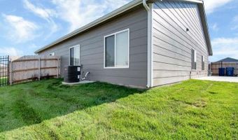 1321 N Azena St, Andover, KS 67002