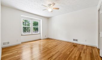 2373 Woodcreek Ct, Tucker, GA 30084
