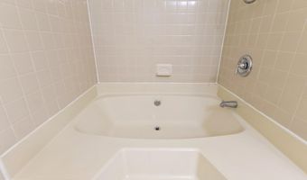 8633- C BEEKMAN Pl, Alexandria, VA 22309