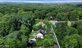 4 Del Ray Ct, Middletown, NJ 07748