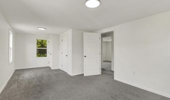 13 E KING St, Abbottstown, PA 17301