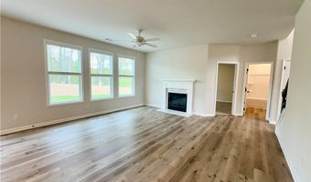 316 Rodeo Dr, Auburn, GA 30011