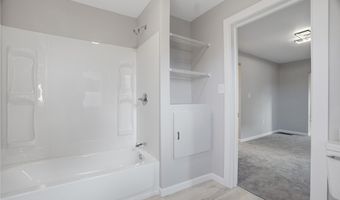 949 E 6th St, Ashtabula, OH 44004