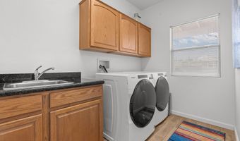 977 S Limestone St, Benson, AZ 85602