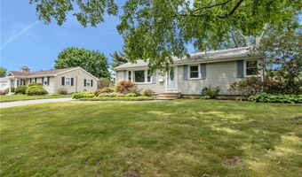 83 Bateman Ave, Cranston, RI 02920