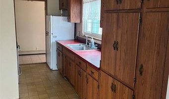 7843 Stark Dr, Algonac, MI 48001