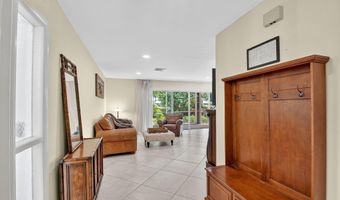 324 Orange Tree Dr 5, Atlantis, FL 33462