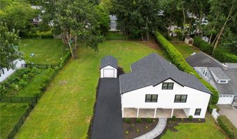 62 Central Ave, Amityville, NY 11701