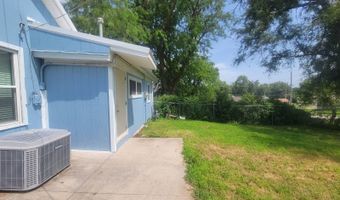 2015 L St, Auburn, NE 68305
