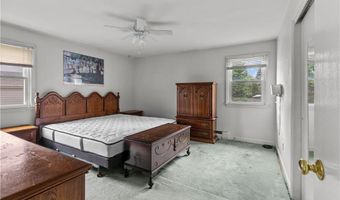 78 Ellery Rd, Newport, RI 02840