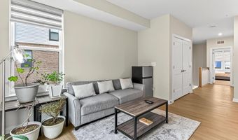 20328 NEWFOUNDLAND Sq, Ashburn, VA 20147