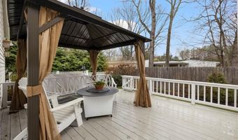 510 Boston Neck Rd, North Kingstown, RI 02852