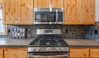 1562 NW Lepage Pl, Bend, OR 97703
