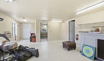 24051 NE AIRPORT Rd, Aurora, OR 97002