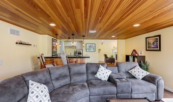 515 Park Club Ln, Amherst, NY 14221