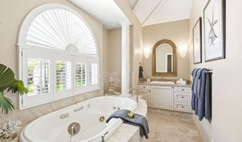 917 Iiwi St, Honolulu, HI 96816