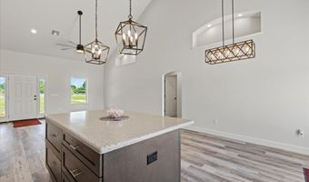 1931 32nd Pl, Bell, FL 32619
