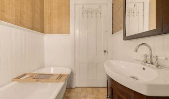 5 N Main Ave, Albany, NY 12203