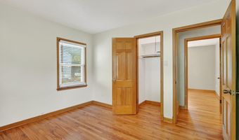 425 15th St, Ames, IA 50010