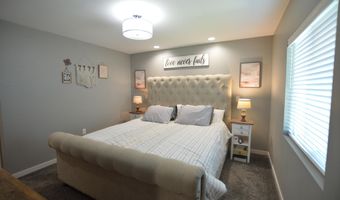 2413 S Lawson St, Aberdeen, SD 57401