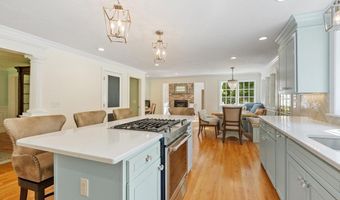 158 Kettle Hole Rd, Bolton, MA 01740