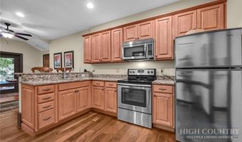241 The Glens Blvd, Banner Elk, NC 28604