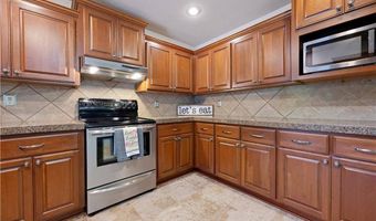 17713 157th Ter, Basehor, KS 66012