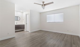 5461 Newcastle Ave 14, Encino, CA 91316