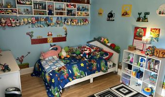 34 Sixth St, Auburn, ME 04210