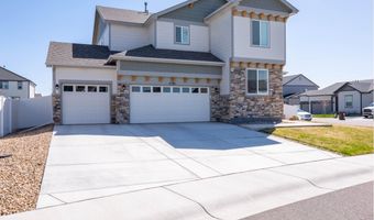 4581 Hollycomb Dr, Windsor, CO 80550