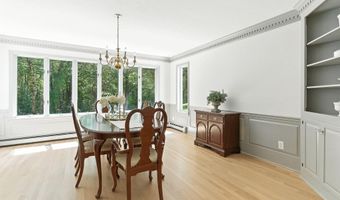 68 Perry Rd, Bedford, NH 03110