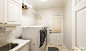 1200 Heritage Dr, Albemarle, NC 28001