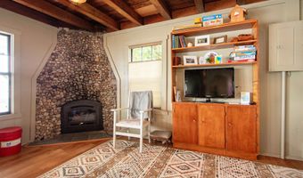 1639 W Shore Rd, Cabot, VT 05647