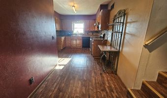 15 W Prospect St, Aurora, MO 65605