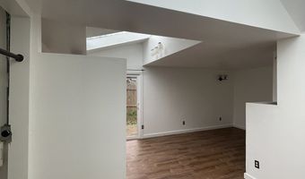 95 12TH St, Bandon, OR 97411